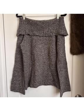 VINTAGE Y2K OFF THE SHOULDER WOOL SWEATER